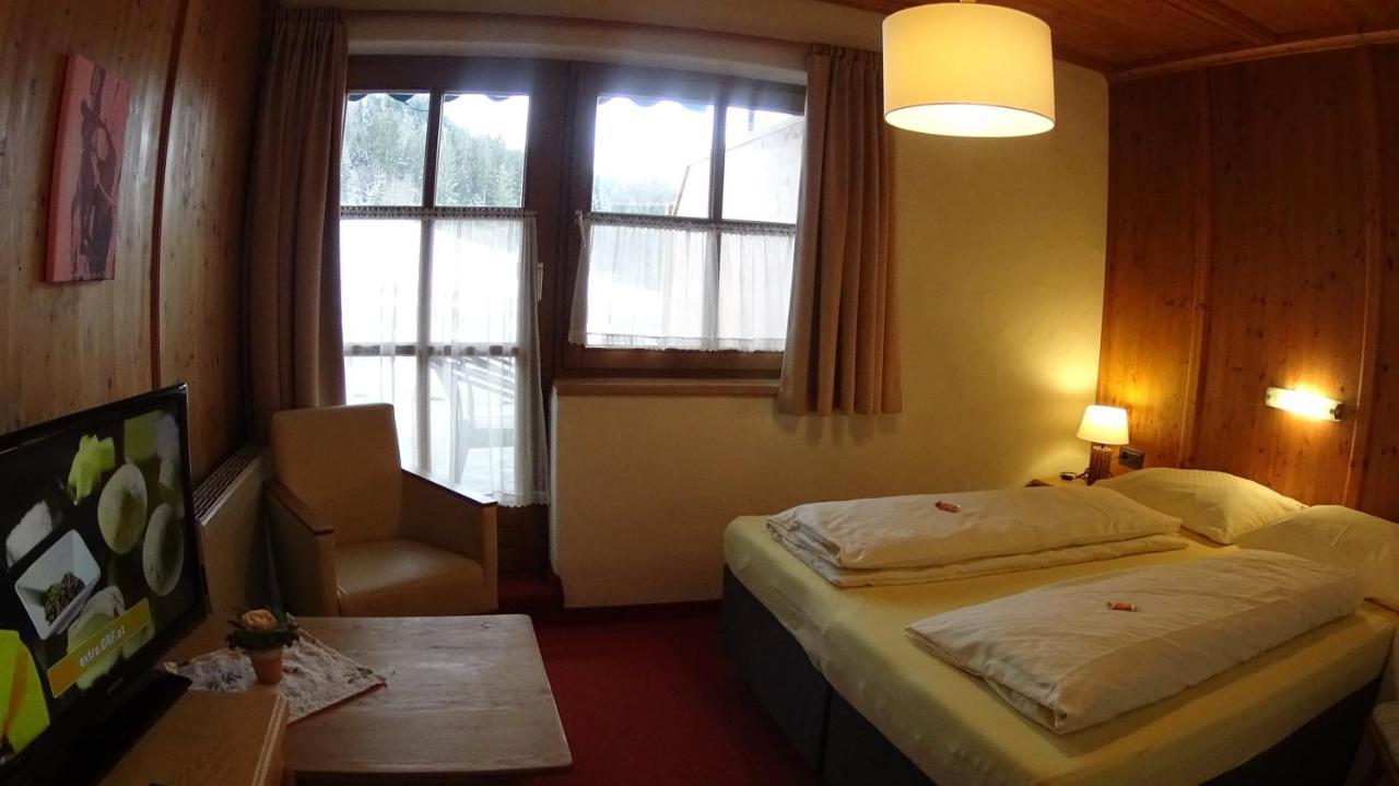 Hotel Willms Am Gaisberg Kirchberg in Tirol Room photo